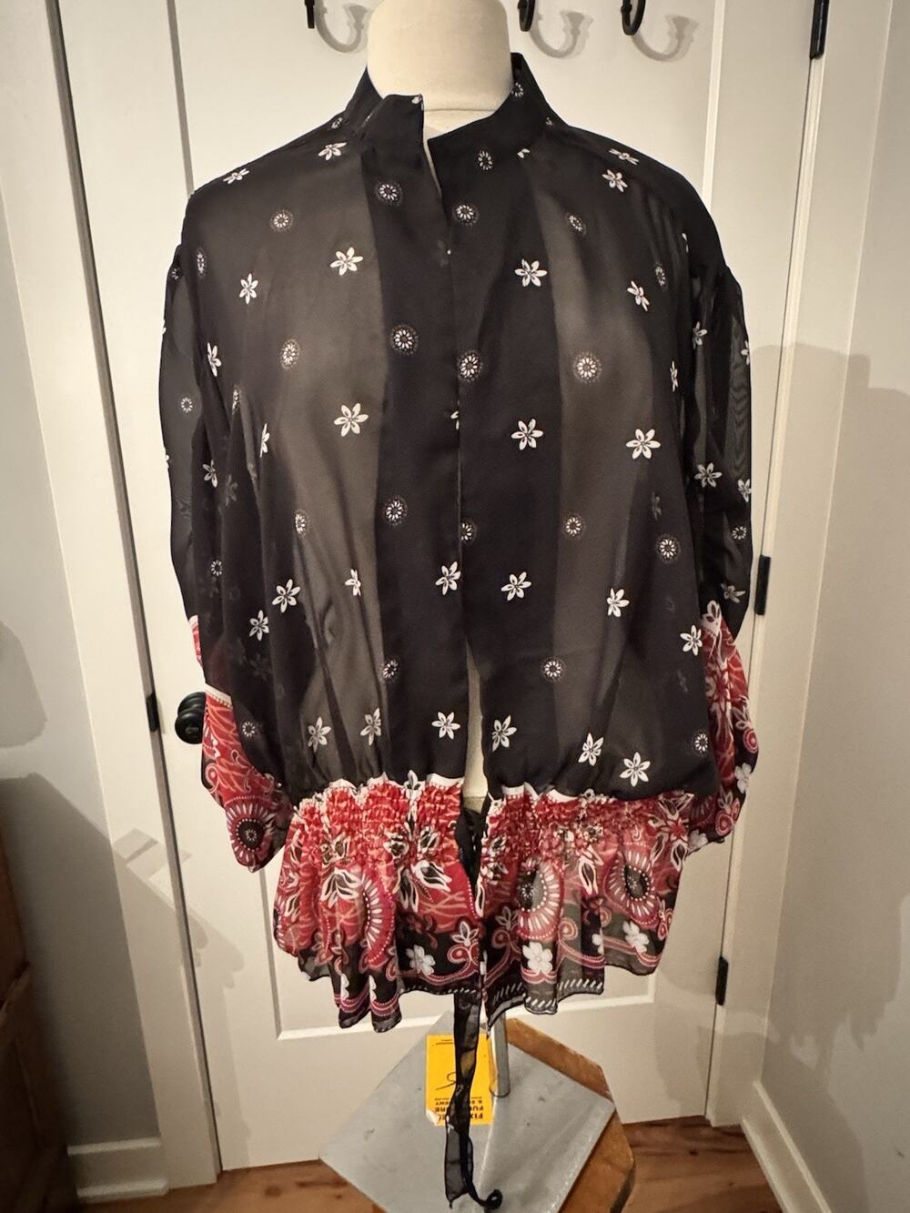 Design Loft Sz 2X Black Boho Rockabilly Gauzy Drawstring Blouse Black Red Artsy